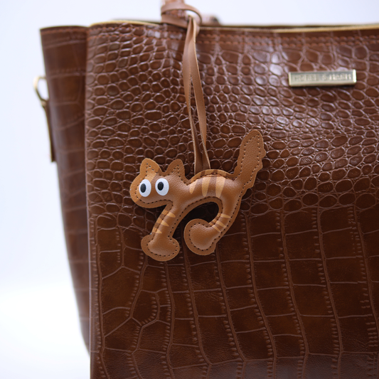 Loveza Prowling Cat Bag Charm