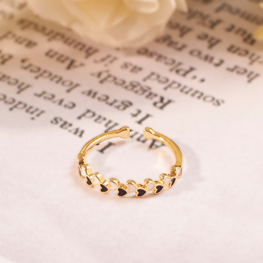 Aarna Black And White Enamel